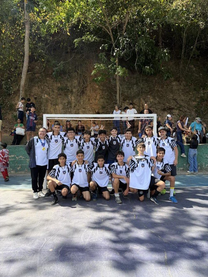 Equipo de futbolito del Colegio Promesas Patrias